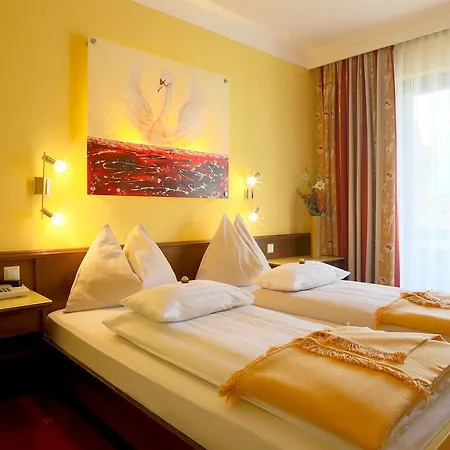 Hotel Zanker Döbriach