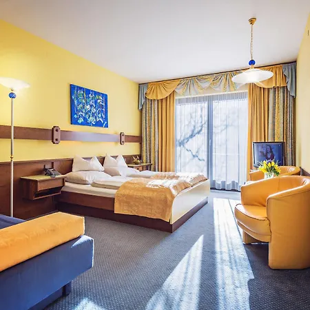 Hotel Zanker Döbriach