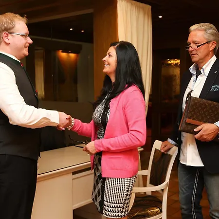 Hotel Zanker Döbriach