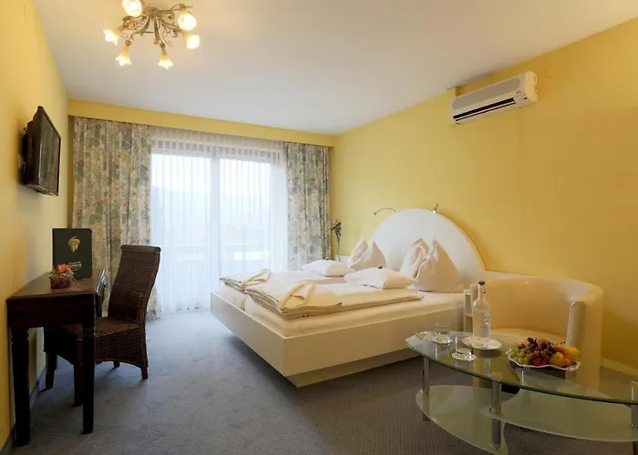 Hotel Zanker Döbriach